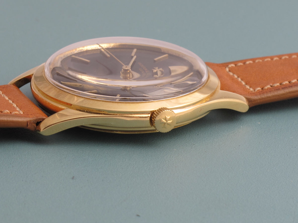 Vacheron Constantin with rare black dial ref.6441 - Spillman case
