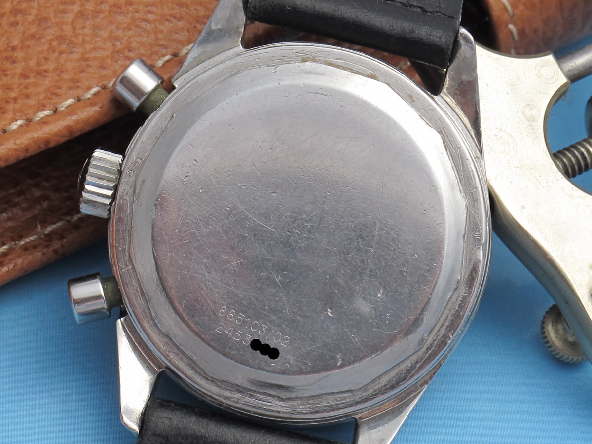 Universal Genève Compax with MK1 Nina Rindt dial ref.885103 / 02